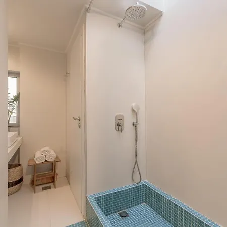 Topfloor Getaway Balcony&hot Tub+acropolis View Apartment *