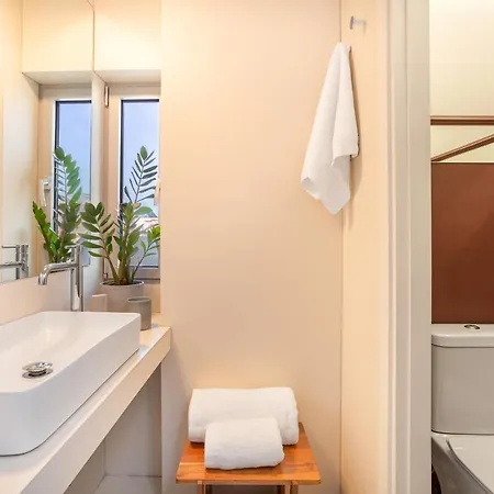Apartment Topfloor Getaway Balcony&hot Tub+acropolis View Athens
